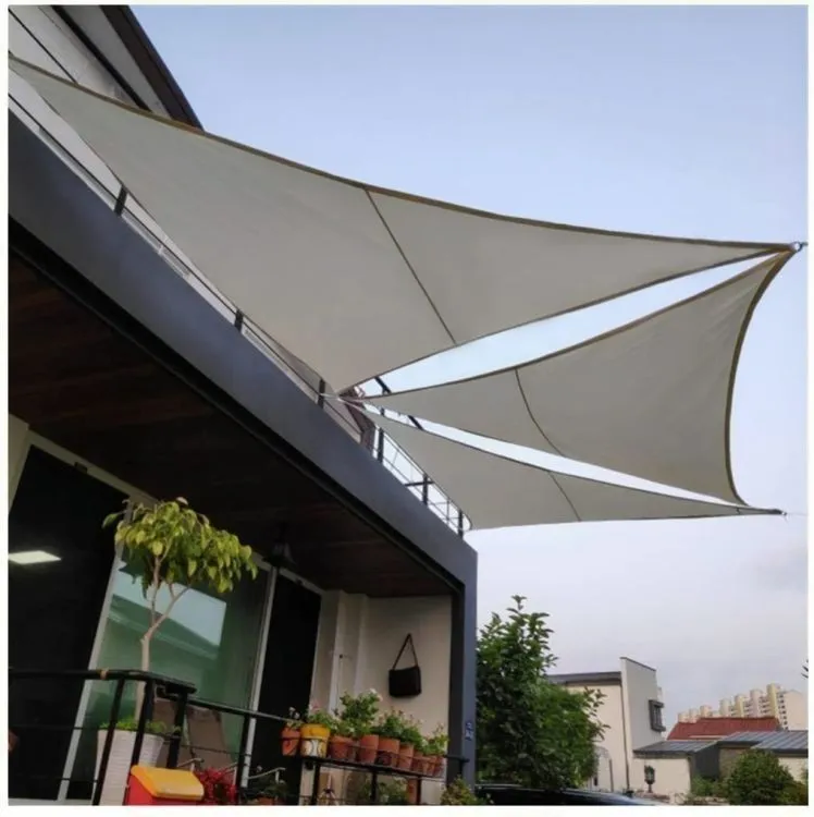 MODERNHOME Solarno trouglasto jedro za hlad 4x4x4m/ siva
