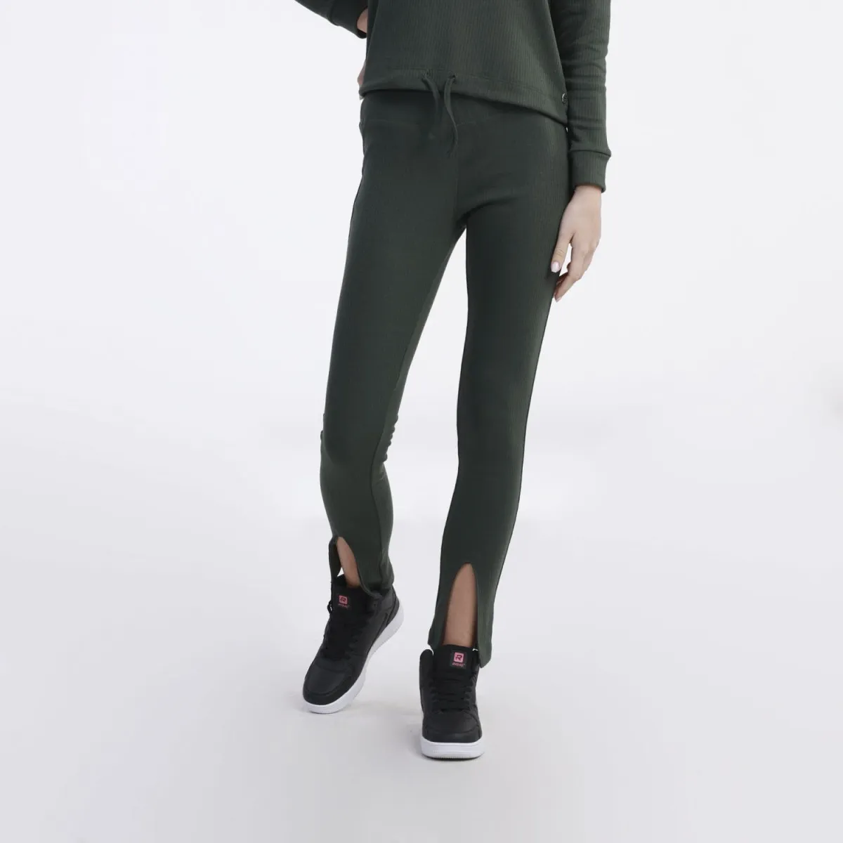 RANG Helanke roxanne W