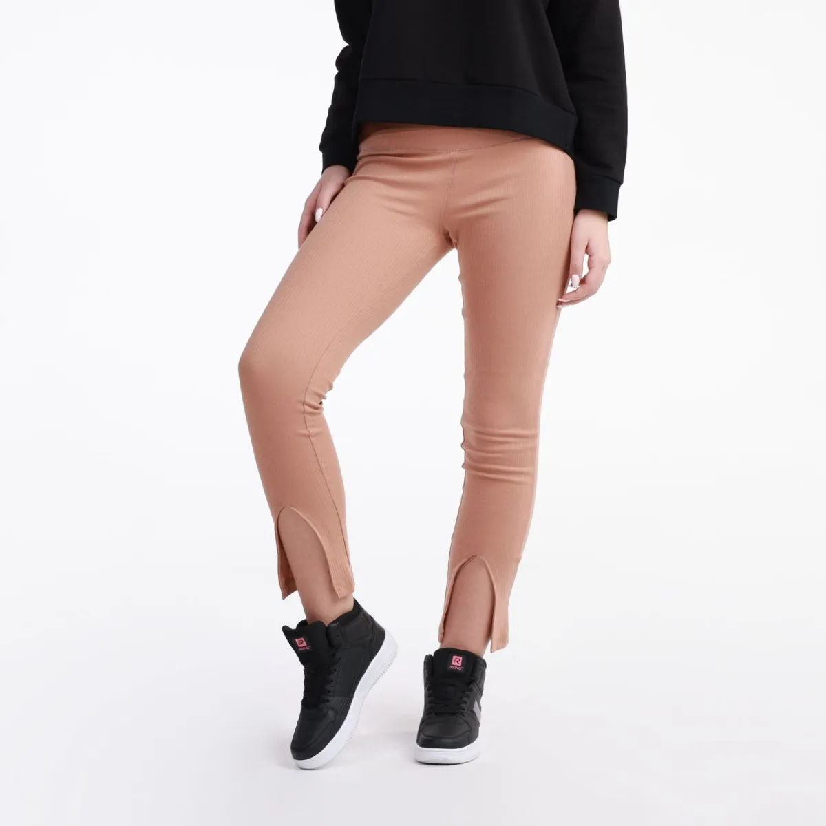 RANG Helanke roxanne W