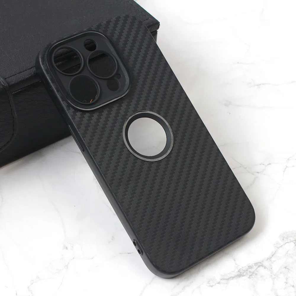 Torbica Carbon Stripe za iPhone 14 Pro 6.1 crna
