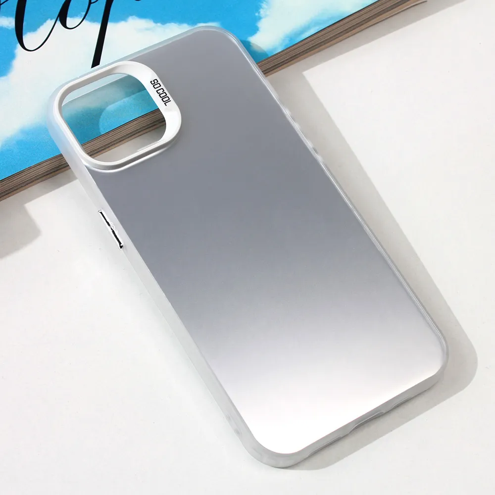 Torbica Clear za iPhone 14 6.1/13 6.1 srebrna