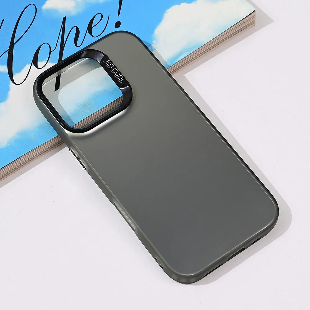 Torbica Clear za iPhone 16 Pro 6.3 crna