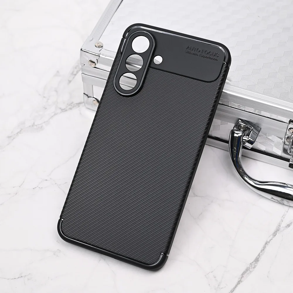 Torbica Defender Carbon za Samsung A366B Galaxy A36 5G crna