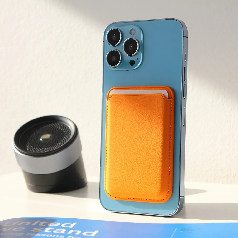 Torbica Leather Magsafe Pocket za iPhone 12 narandzasta
