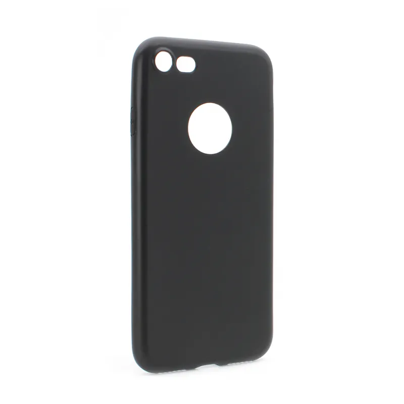 Torbica silikonska Skin za iPhone 7 mat crna (sa otvorom za logo)