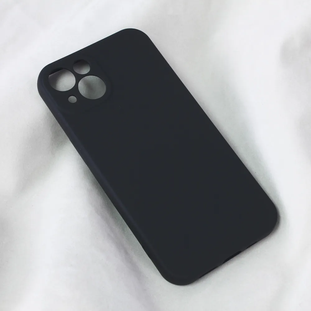 Torbica Teracell Soft Velvet za iPhone 13 6.1 crna