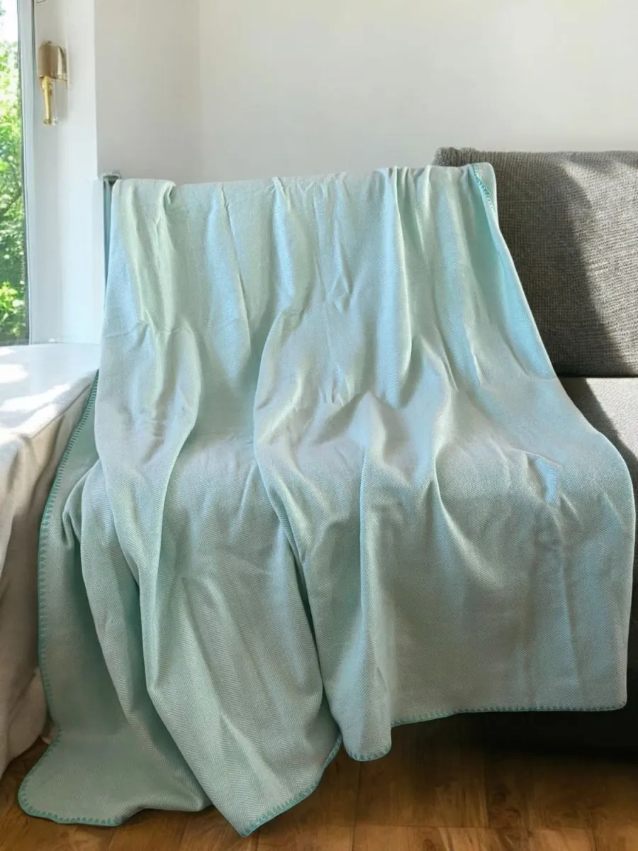 VIKTORIJA Ćebe Vestio 160x220cm V10