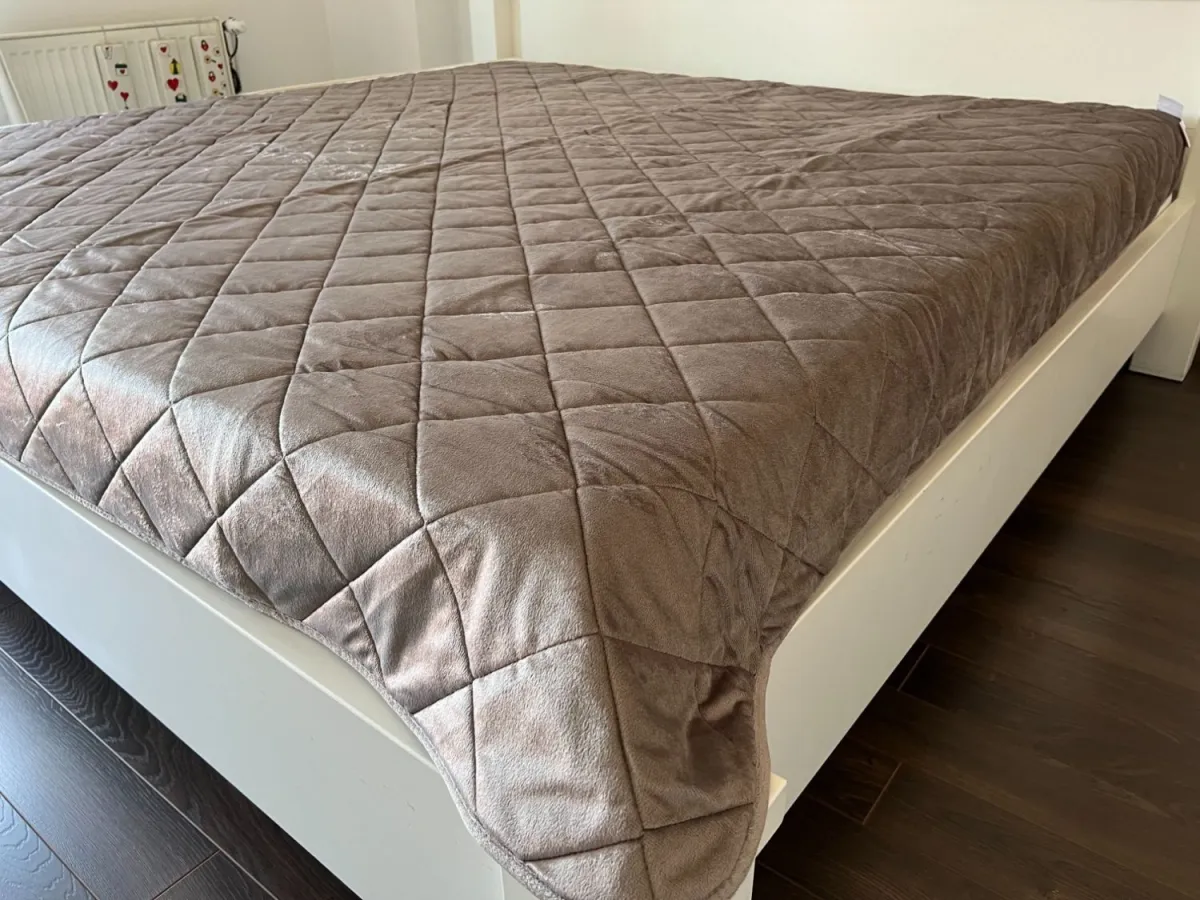 VIKTORIJA Mekani prekrivač Soft cover Kapućino 200x200cm