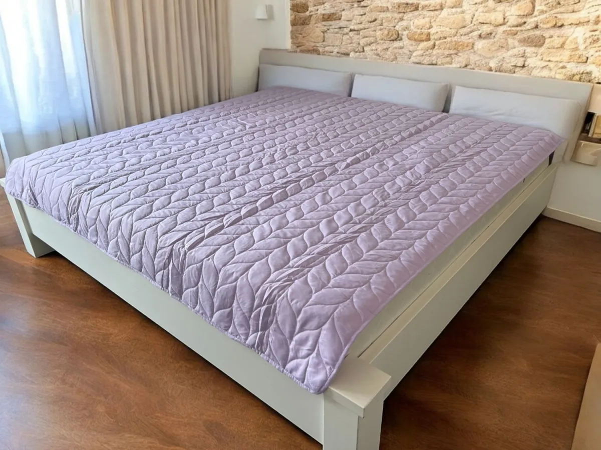 VIKTORIJA Prekrivač B1 150x210cm Ljubičasta boja