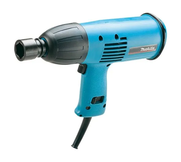 Udarni odvijač Makita 6905H