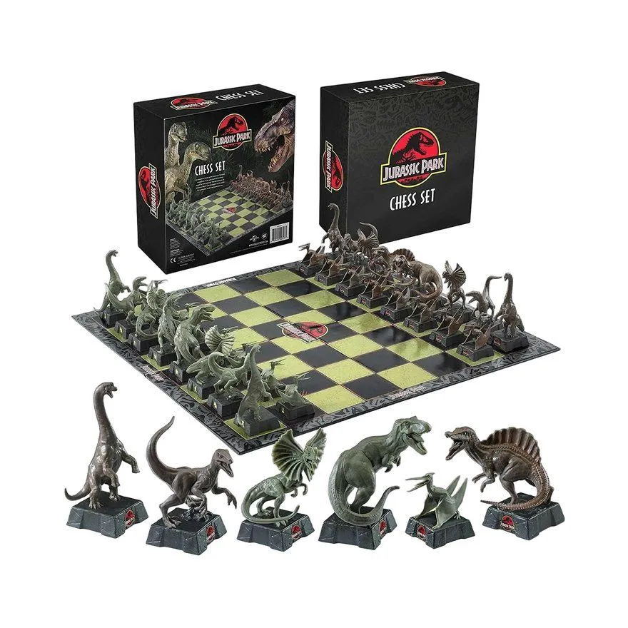 Društvena igra Noble Collection Jurassic Park Chess Set