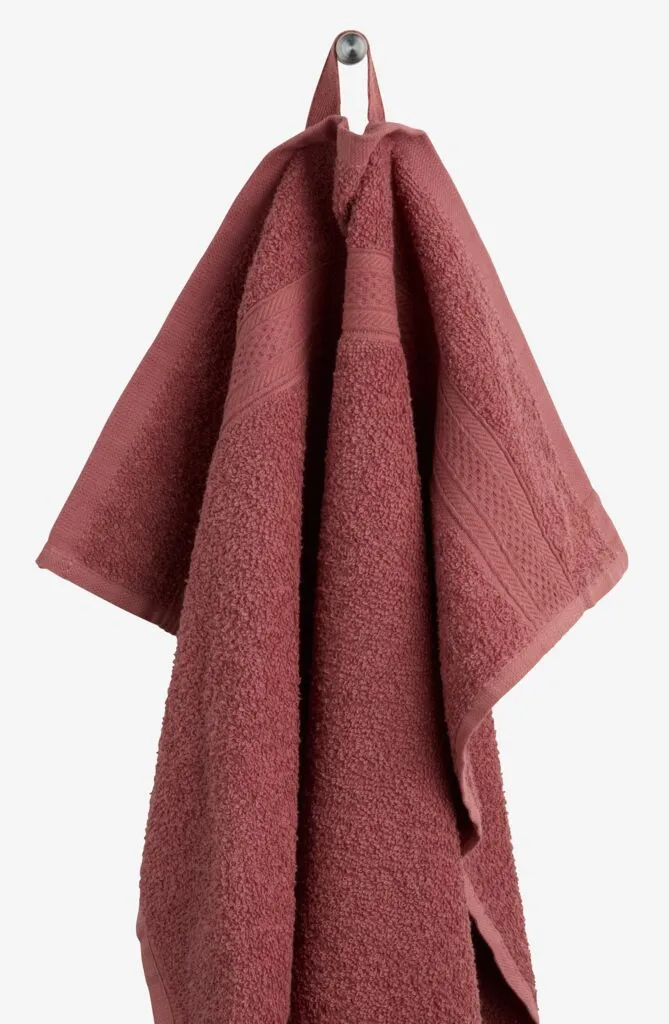 Peškir UPPSALA 65x130 roze