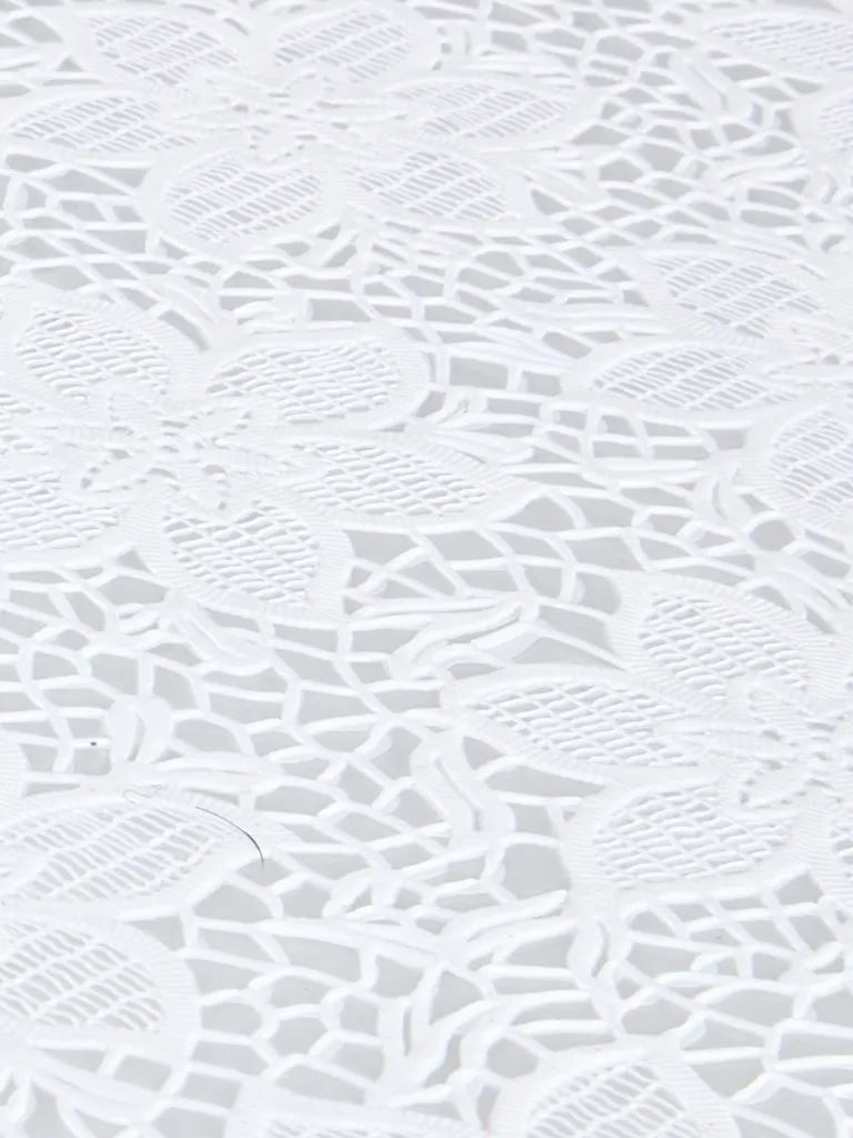 Plastificirani stolnjak ALPESTILKE 140 bela