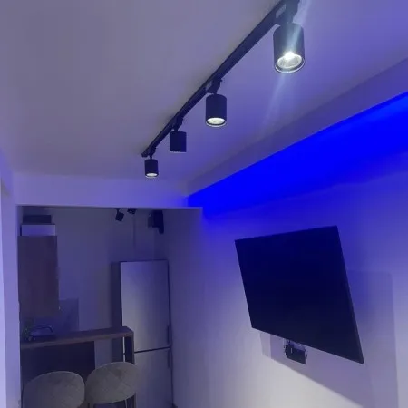 Šinska rasveta Crna Komplet 2m-4topa ( 006-2m sa 4topa crna )