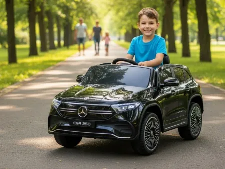 Mercedes – Benz EQA Crni Dečiji Licencirani Džip
