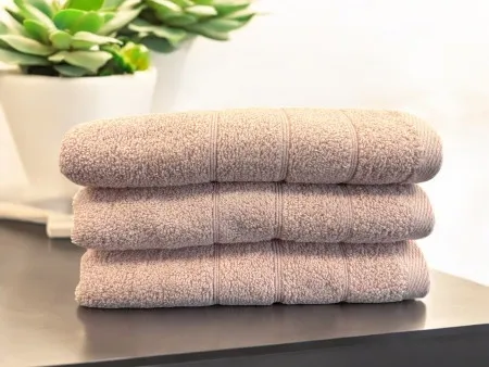 Peškir Bordura 70x140cm 550g/m2 Roze boja Indy ( VLK000666-rozebojaindy )