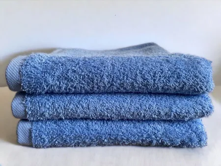 Peškir Indy 70x130cm Glat 400g/m2 plavi ( VLK000663-plavi )