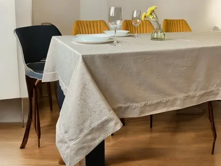 Stolnjak Granada Kapućino boja 160x220cm ( VLK000490-granadakapucinoboja )