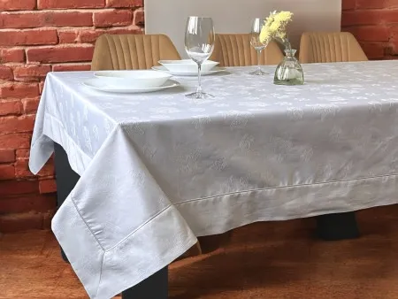 Stolnjak Nisan Bela boja 160x300cm ( VLK000492-nisanabelaboja )