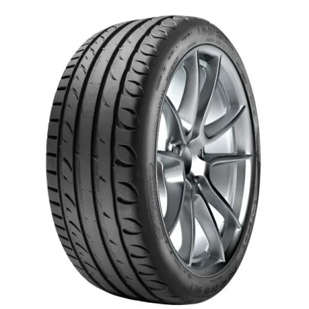 Taurus 225/40R18 92Y ALL SEASON ( 002638 )