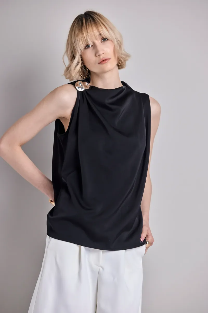 Bluza sa detaljem