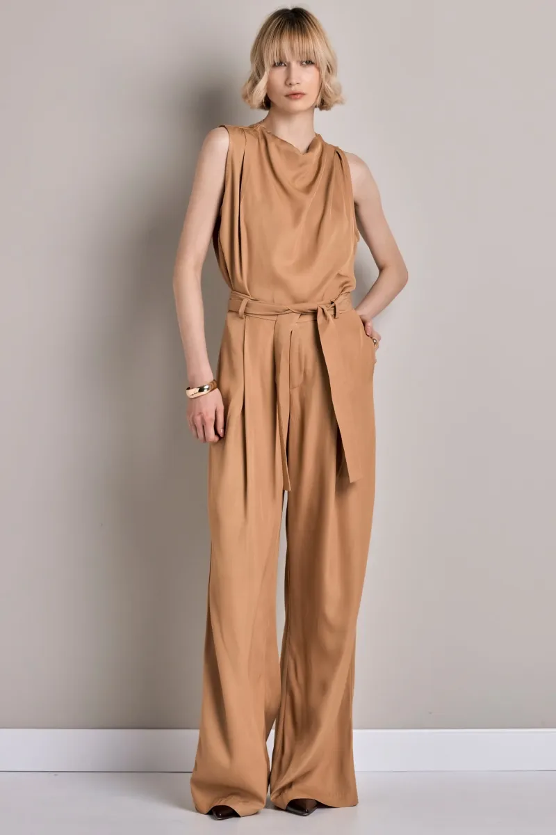 Bluza sa drapiranim izrezom