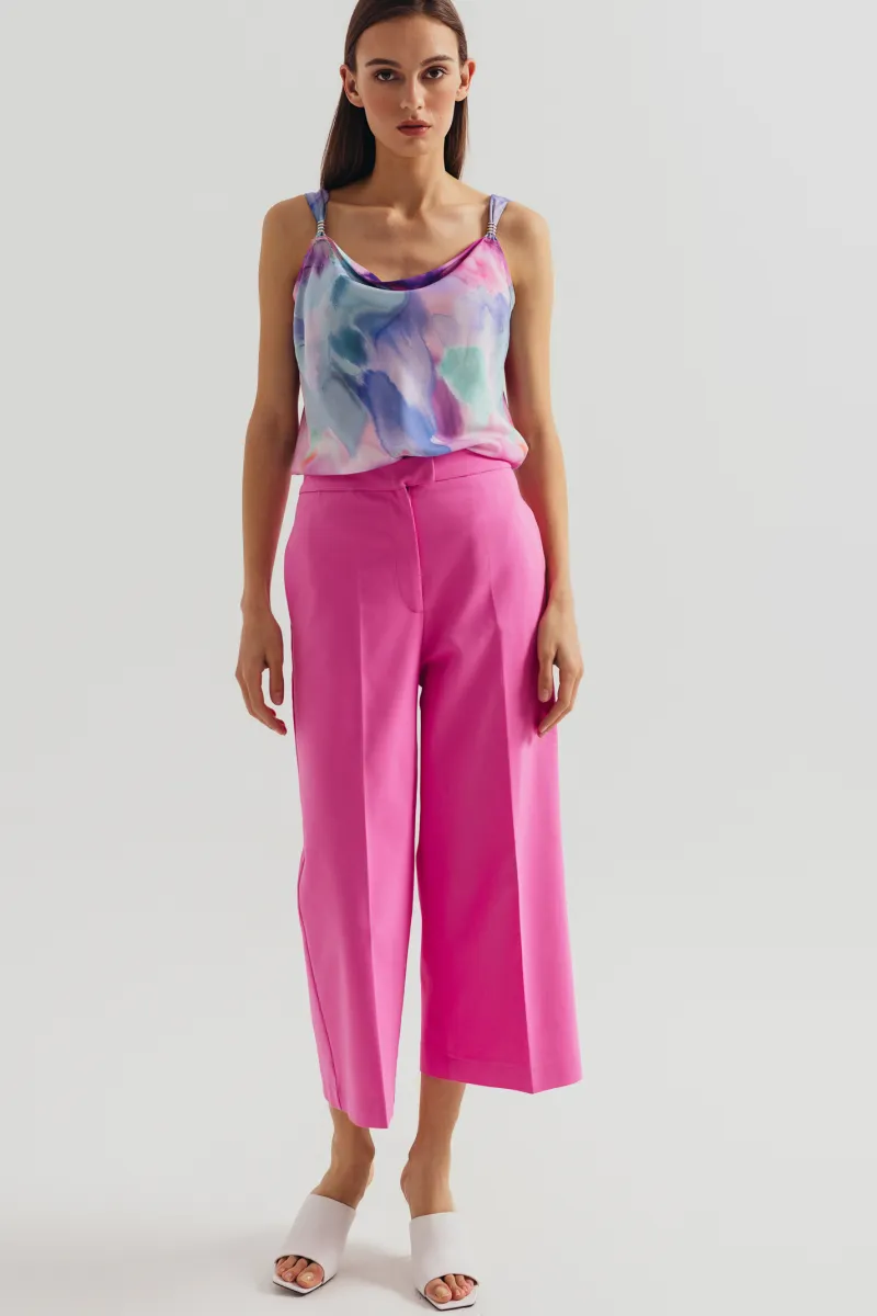Bluza sa tankim bretelama u pastelnim nijansama