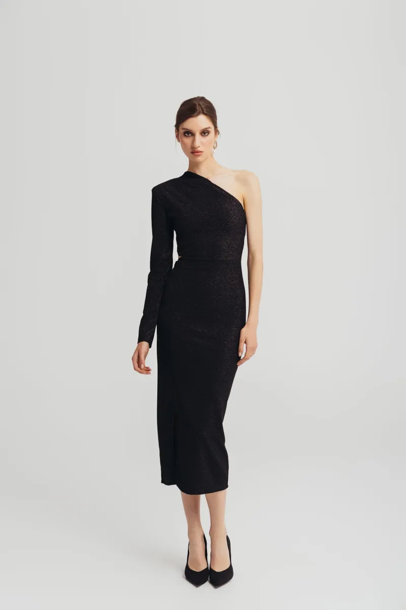 Crna asimetrična haljina sa šlicem