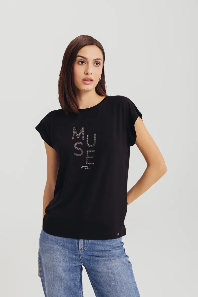 Crna majica sa kristalnim natpisom MUSE