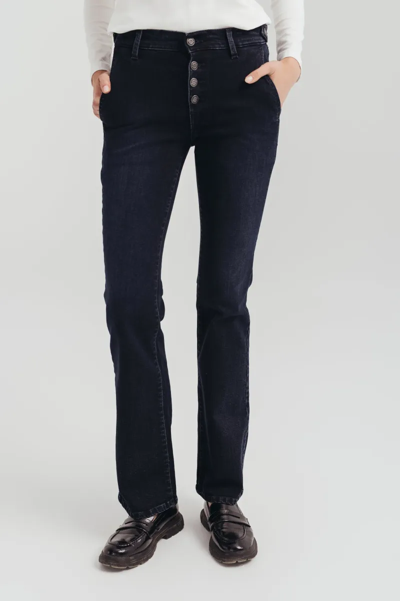 Ženske bootcut farmerice sa srednjim strukom i kopčanjem na dugmiće-model 239