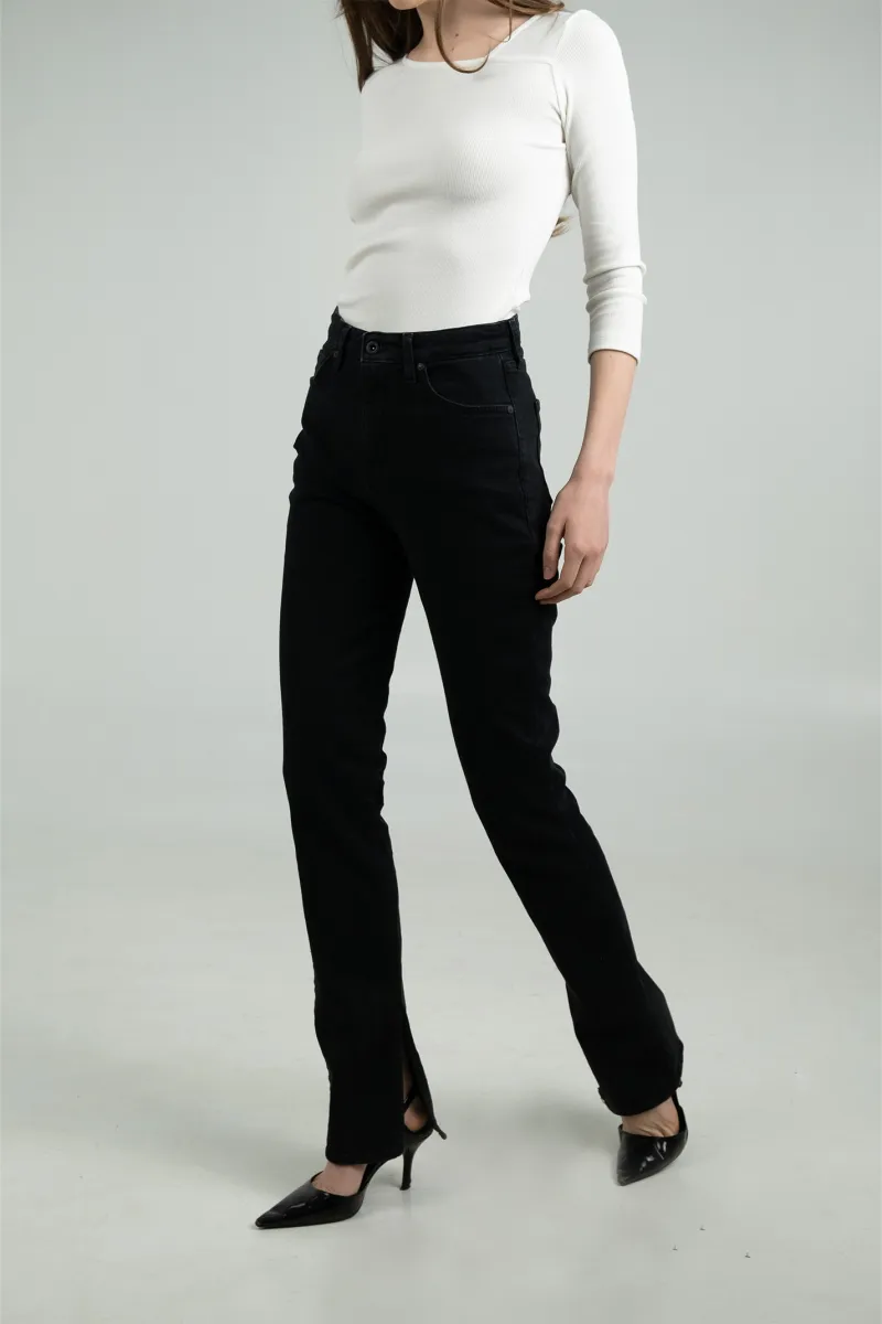 Ženske crne slim fit farmerice sa visokim strukom i ravnim nogavicama -model 225