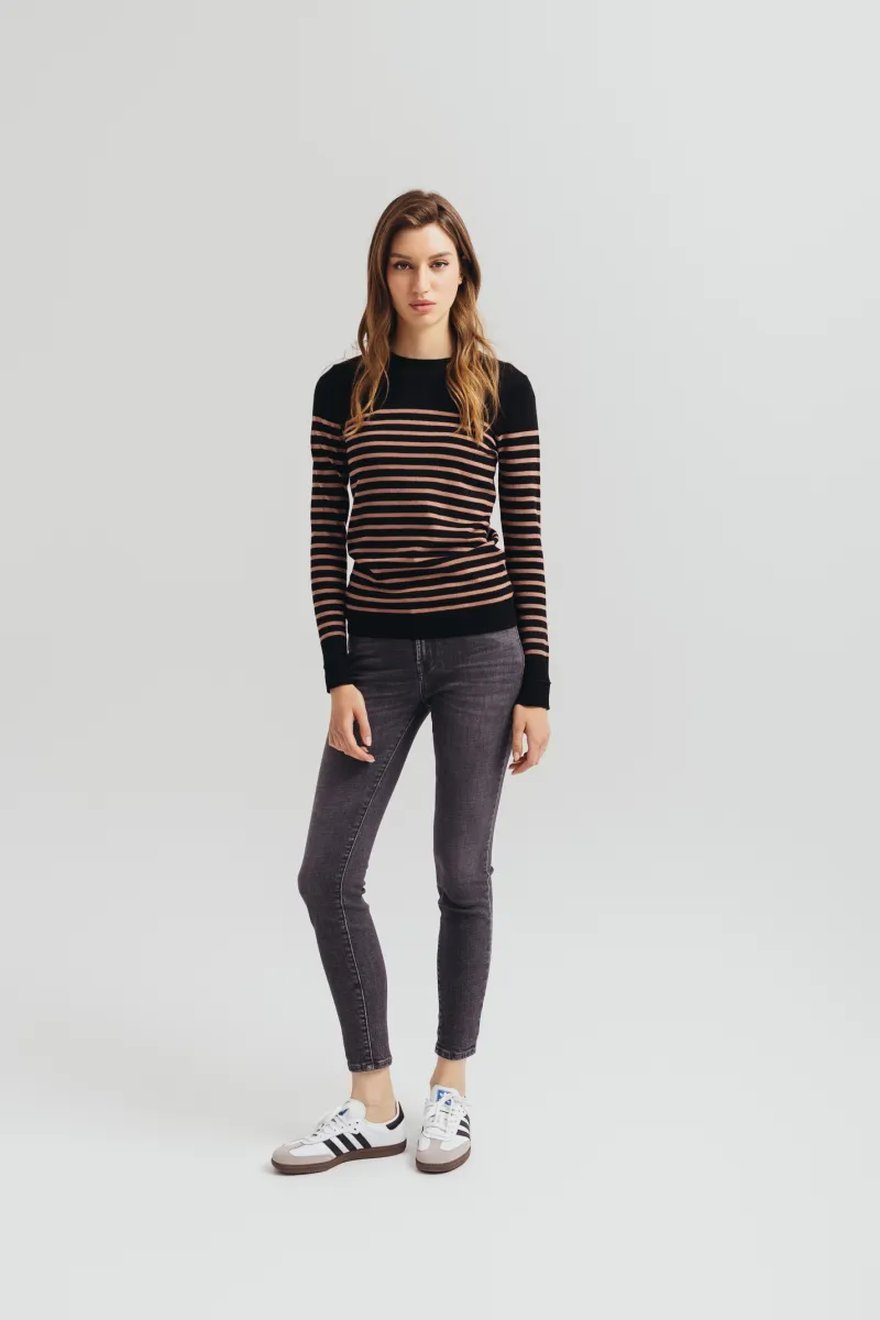 Ženske skinny farmerke srednjeg struka u sivoj boji -model 208