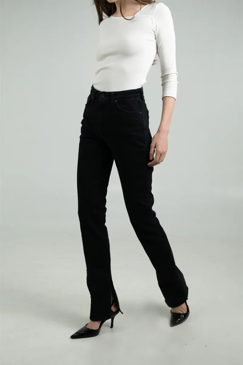 Ženske slim fit farmerke sa visokim strukom i ravnim nogavicama-model 225