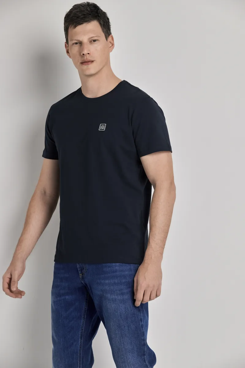 Muška pamučna majica sa minimalističkim detaljem