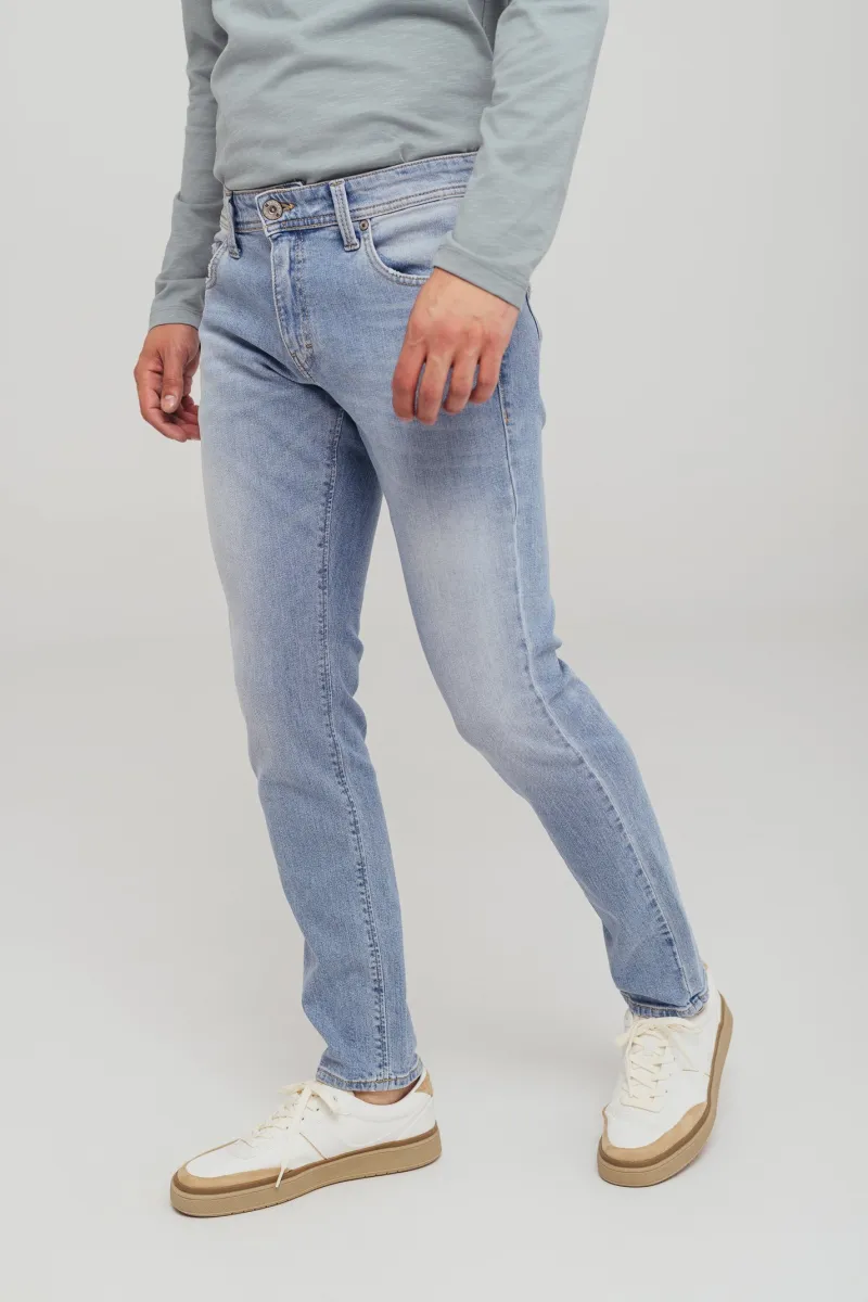 Muške svetlo plave slim fit farmerke sa niskim strukom -model 106