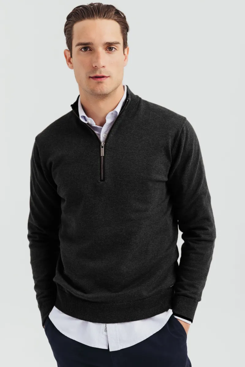 Muški crni džemper sa rajsferšlusom