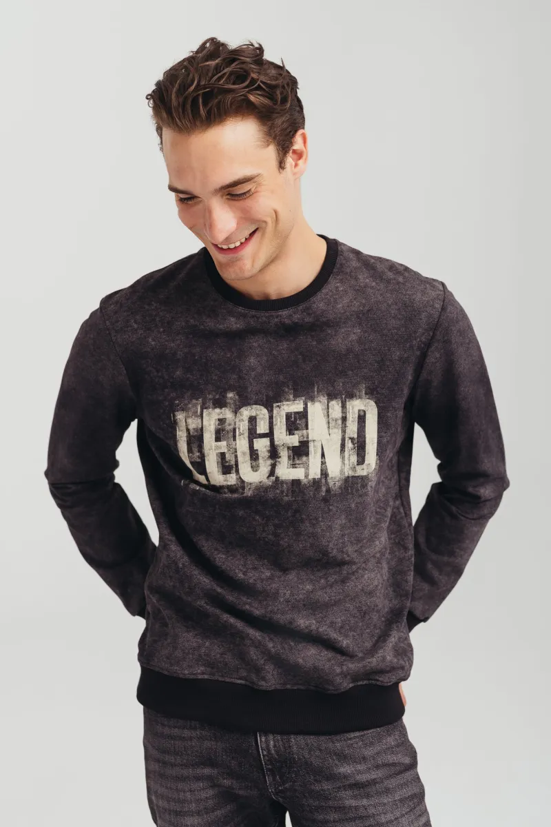 Muški duks sa ispranim efektom i printom