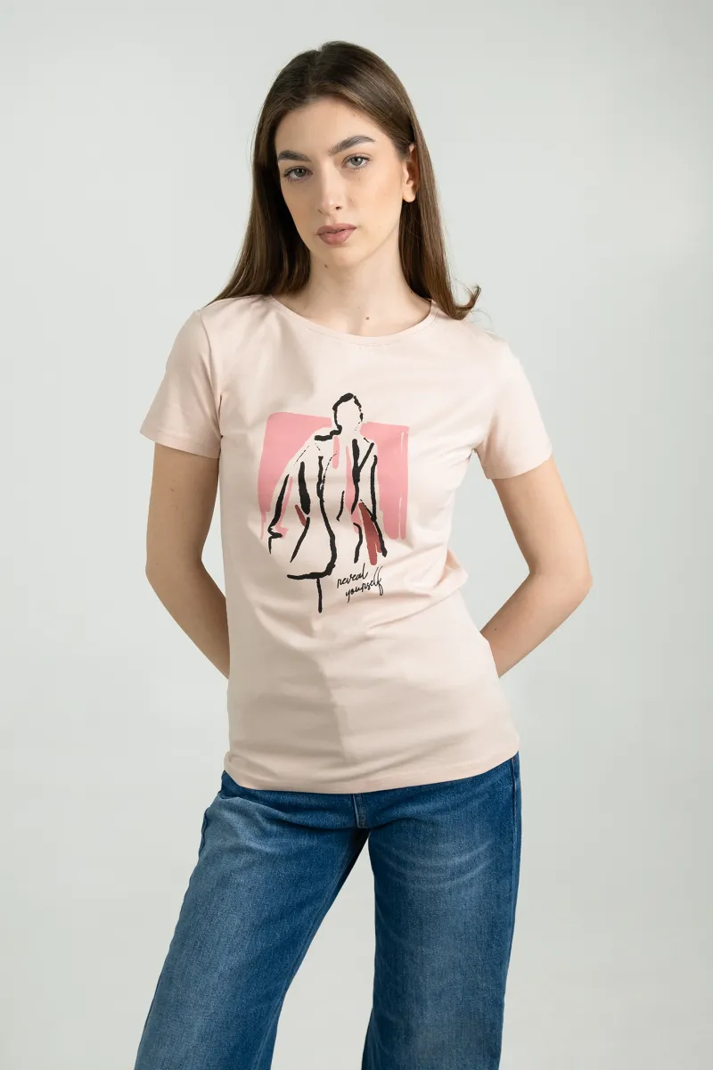Puder roze majica sa ilustracijom žene i natpisom Reveal Yourself