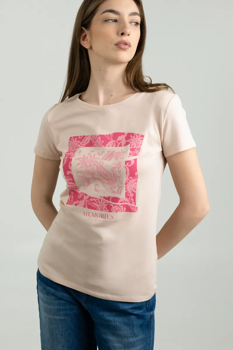 Puder roze majica sa printom cveća i natpisom Memories