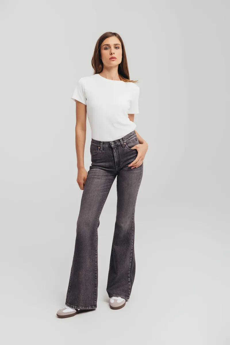 Sive slim fit farmerke sa zvono nogavicama i visokim strukom -model 246