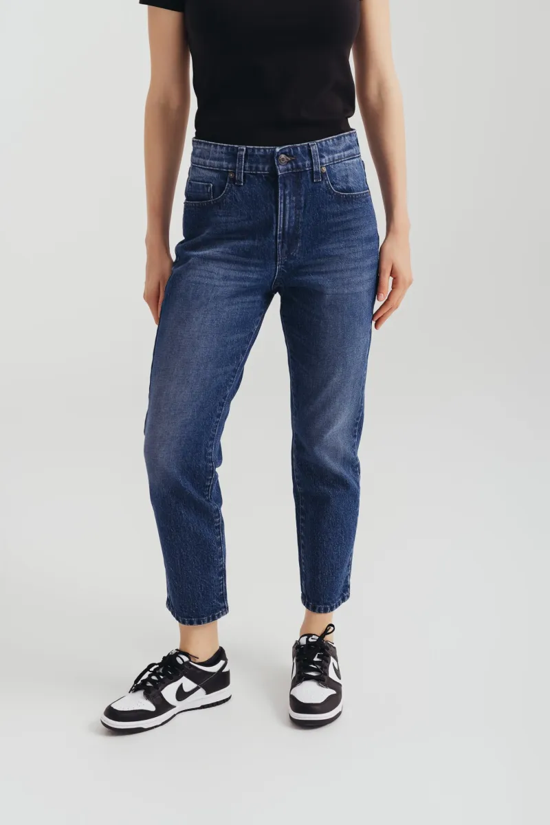 Slim fit farmerke visokog struka sa suženim nogavicama -model 210
