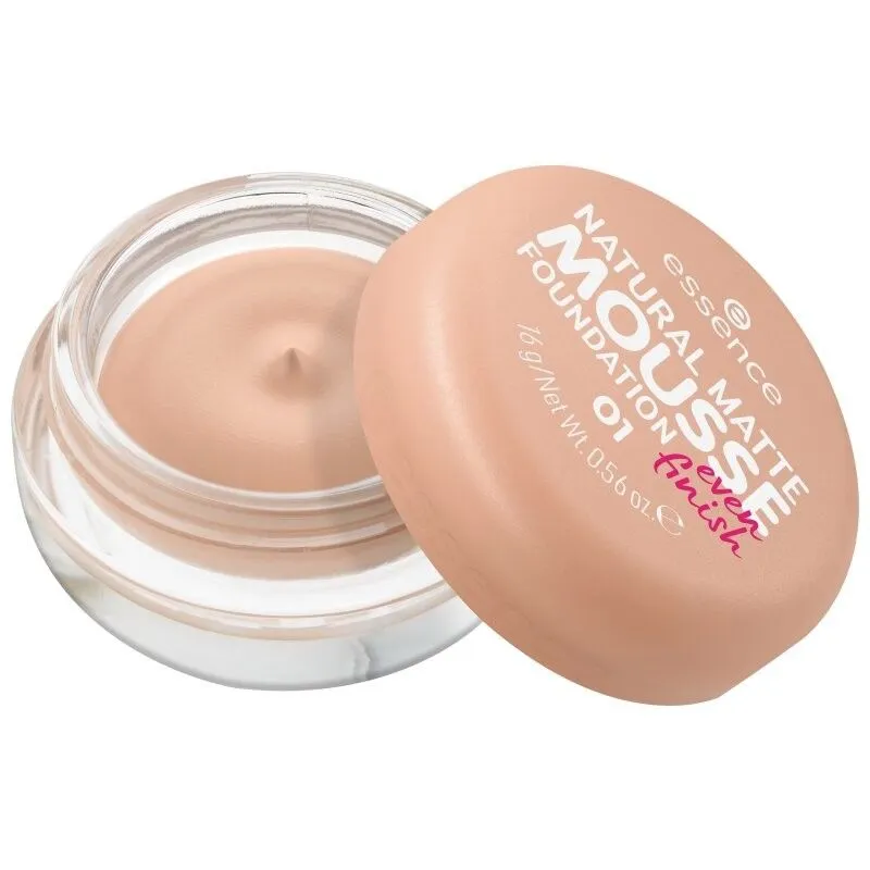 Essence natural matte mousse puder za lice 01