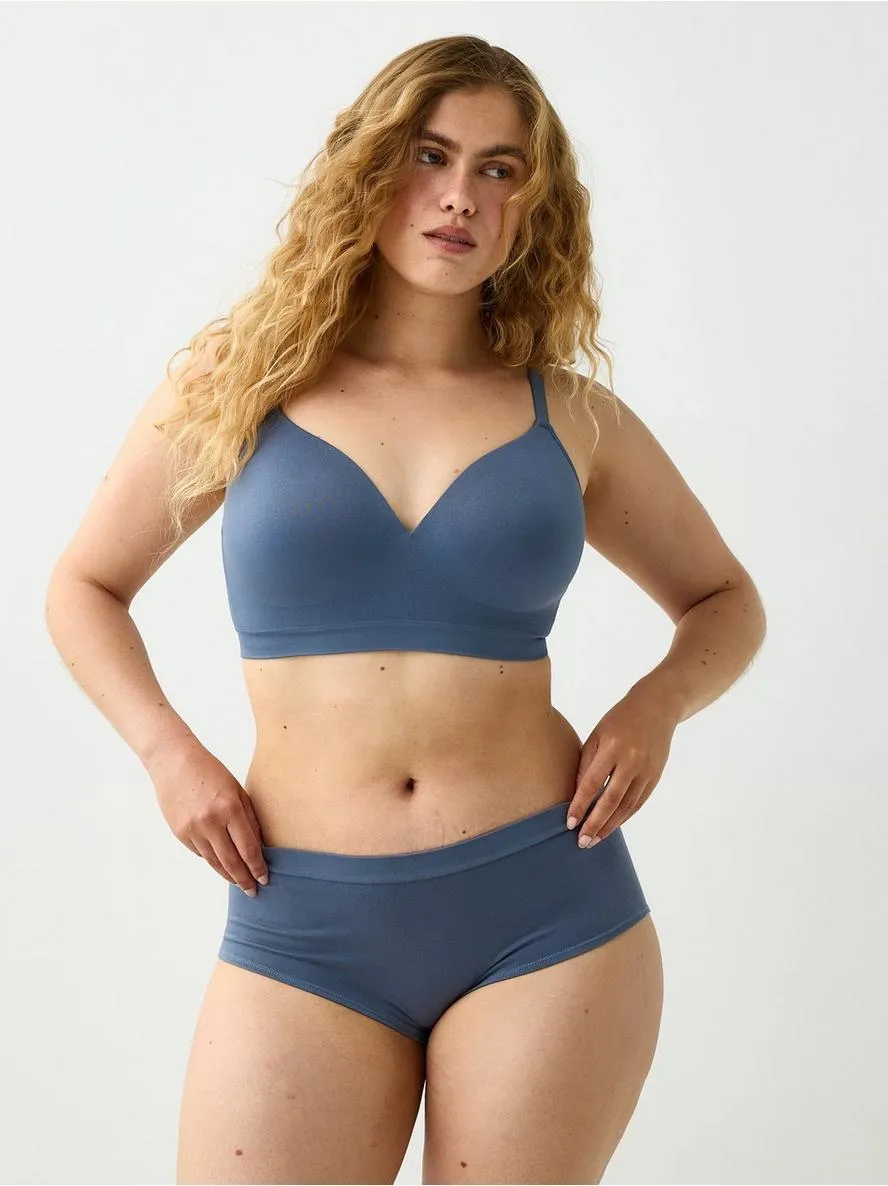 Gaćice – Seamless briefs with regular waist
