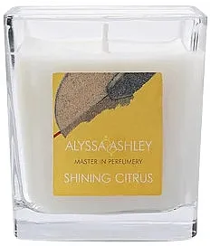 Alyssa Ashley Shining Citrus Candle Mirisna sveća