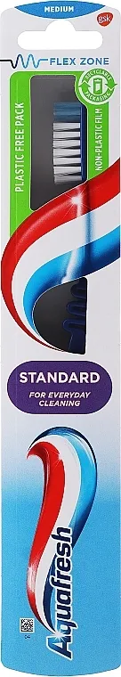 Aquafresh Medium Toothbrush Standardna četkica za zube srednje tvrdoće, plava