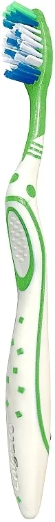 Colgate Max White Medium With Polishing Star Četkica za zube srednja "Max White", zelena