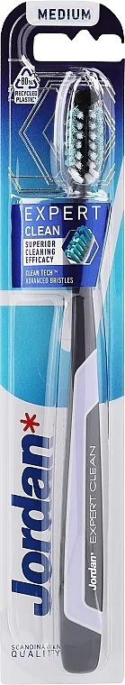 Jordan Expert Clean Medium Četkica za zube Expert Clean, srednja, crno-ljubičasta