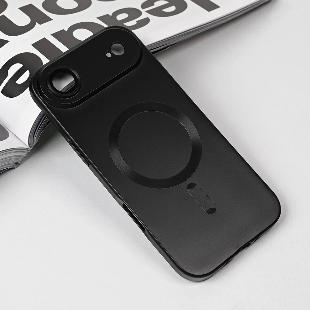 Maska za iPhone 17 Air 6.9 crna Magsafe Chrome