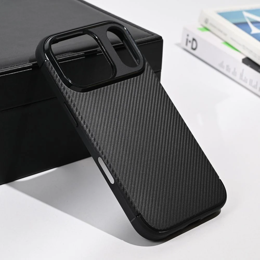 Maska za iPhone 17 Pro 6.3 crna Defender Carbon