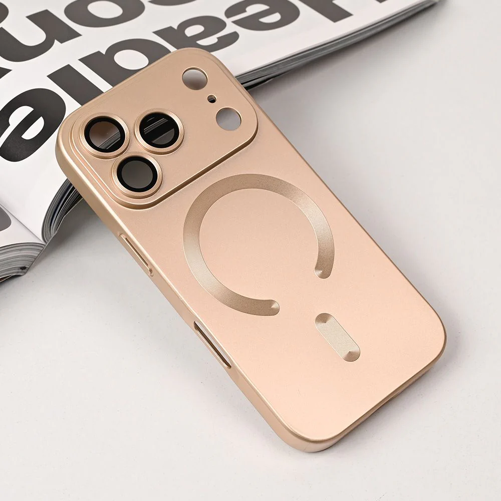 Maska za iPhone 17 Pro 6.3 zlatna Magsafe Chrome